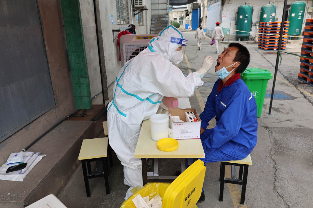 图7.核酸检测现场（3）.JPG